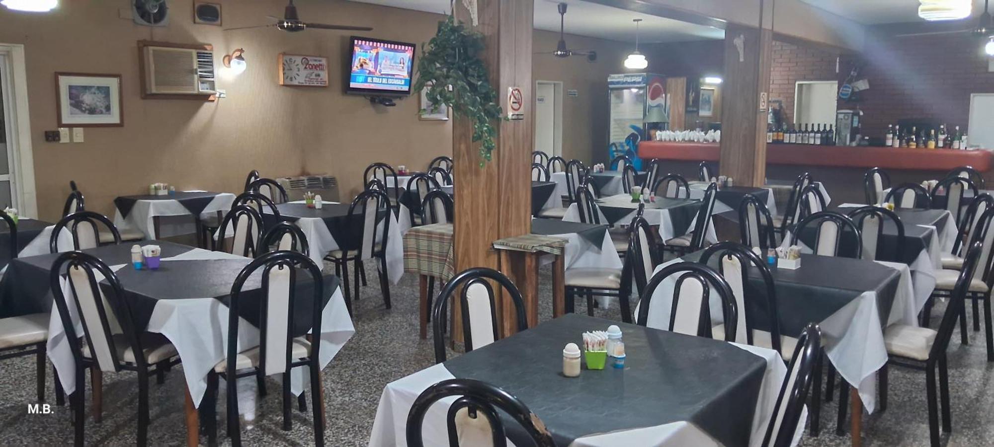 Hotel Y Restaurant Don Quijote Macachin  Exterior photo