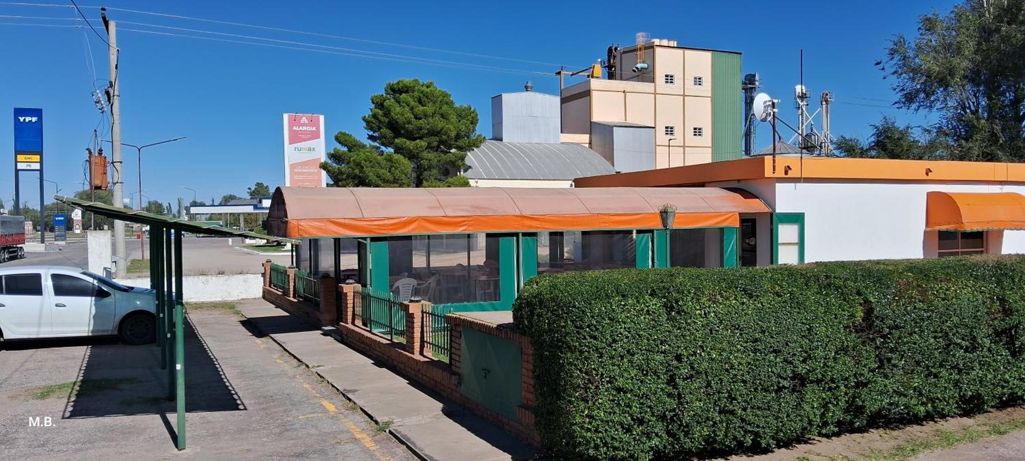 Hotel Y Restaurant Don Quijote Macachin  Exterior photo