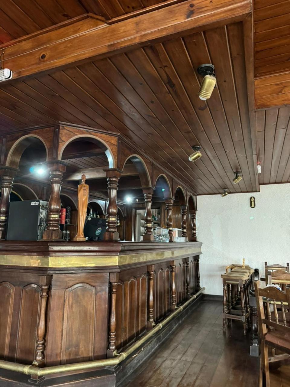Hotel Y Restaurant Don Quijote Macachin  Exterior photo