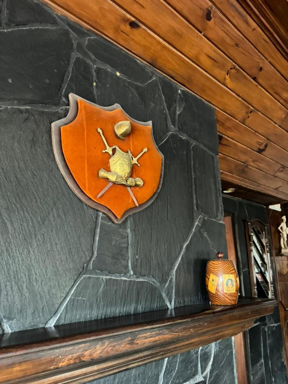 Hotel Y Restaurant Don Quijote Macachin  Exterior photo